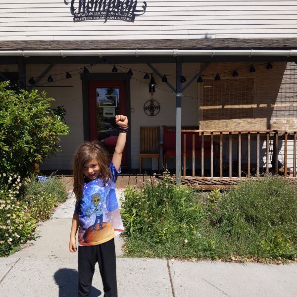 File:Justinmylesholmes 2022-08-24T050225.000Z 9.jpg