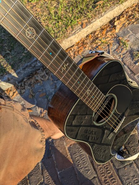 File:PXL 20250211 223244857.jpg